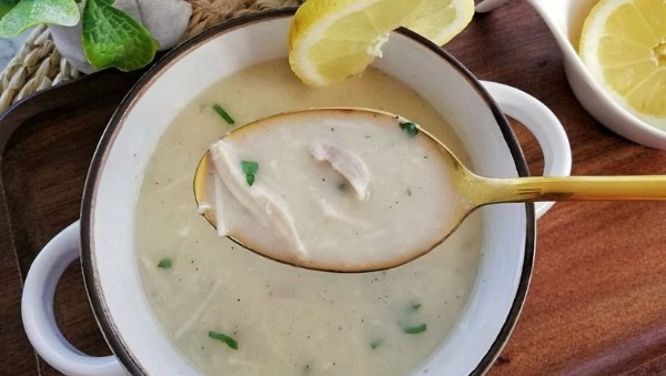 Terbiyeli Tavuk Suyu Çorbası Tarifi İçin Malzemeler